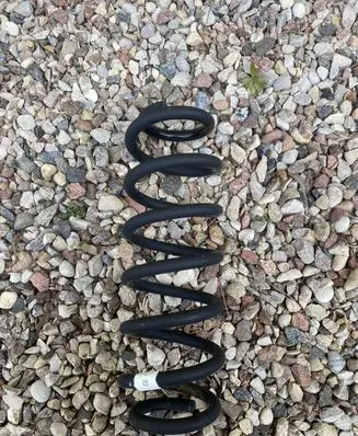 Volkswagen Golf VII Rear coil spring 5Q0511115