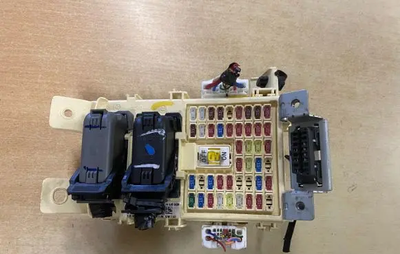 Hyundai i10 SAM control unit 91952B9350 HB4D0586