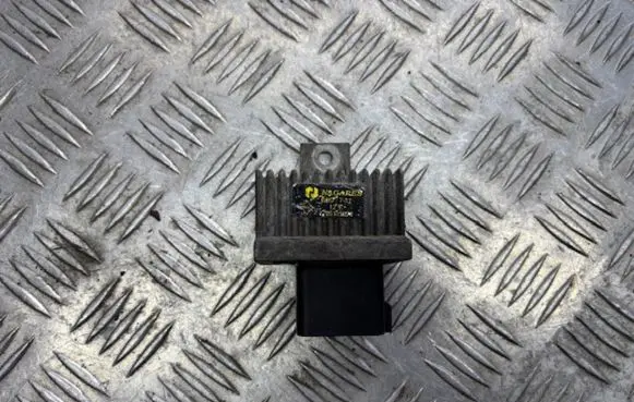 Glow plug pre-heat relay