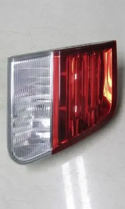 Toyota Avensis T270 Tailgate rear/tail lights
