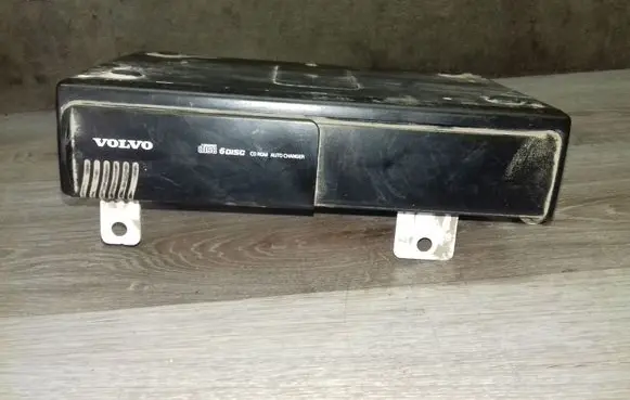 Volvo V70 CD/DVD changer 14996 8651018