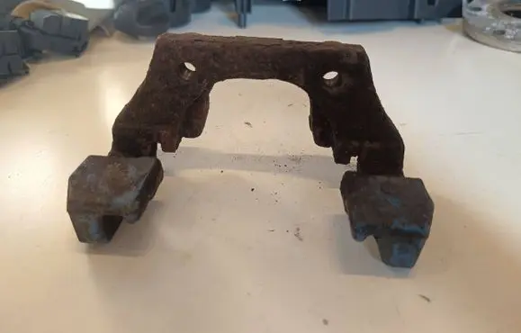 BMW 5 E60 E61 Brake caliper pad carrier rear 