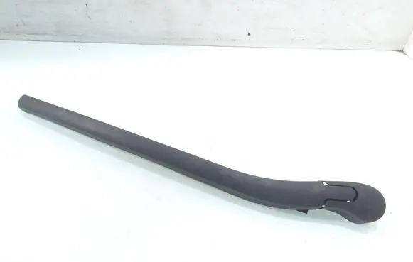 BMW 5 E60 E61 Rear wiper blade arm 7066173 61627066173