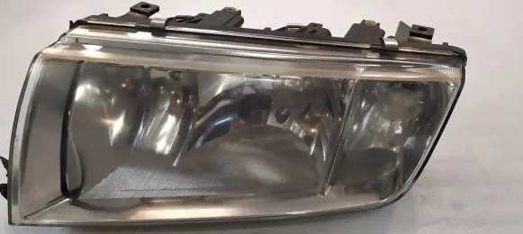 Skoda Octavia Mk1 (1U) Headlight/headlamp