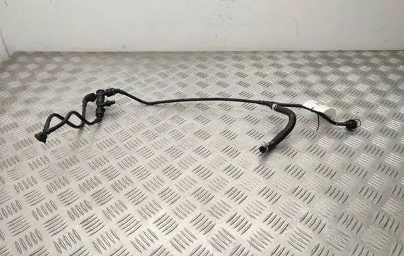Mercedes-Benz Vito Viano W447 Engine coolant pipe/hose A4475013500 A0005061009