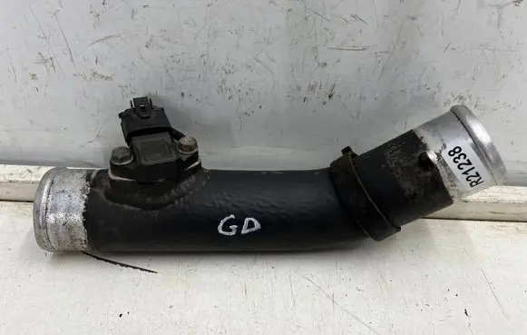 Hyundai Grandeur Intercooler hose/pipe 39300-84400 9490930502