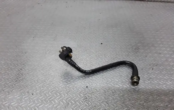 KIA Carens I Fuel line pipe