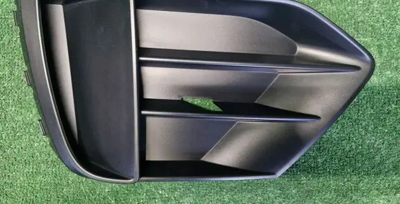 Audi Q3 F3 Front bumper lower grill 83A807681