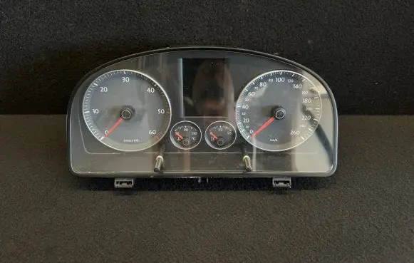 Volkswagen Touran I Speedometer (instrument cluster) 1T0920872F