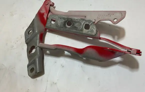 Man TGE 1gen Engine bonnet/hood hinges 7C0823302B