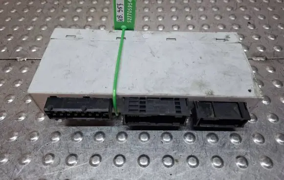 BMW X3 E83 Comfort/convenience module S27705954 9161931