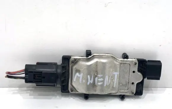 Ford Kuga II Fan control module 1137328684