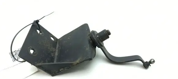 Mercedes-Benz E W123 other engine part