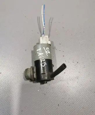 Toyota Auris 150 Windscreen/windshield washer pump 30892