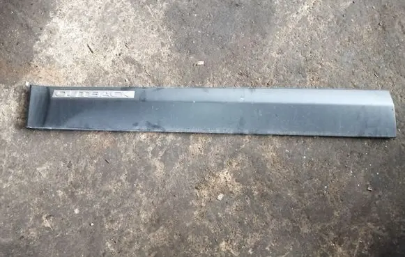 Subaru Outback Front door trim (molding)