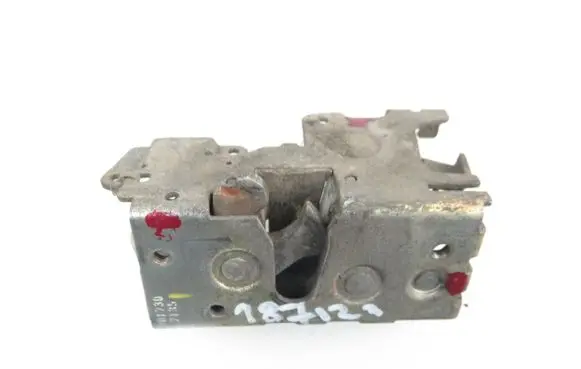 Mercedes-Benz Vito Viano W638 Sliding door lock 9017302135