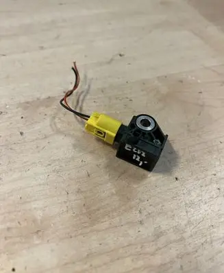Mercedes-Benz E W212 Airbag deployment crash/impact sensor A1729056000