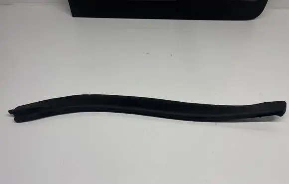 Volkswagen Golf V Other front door trim element 1K5837382D