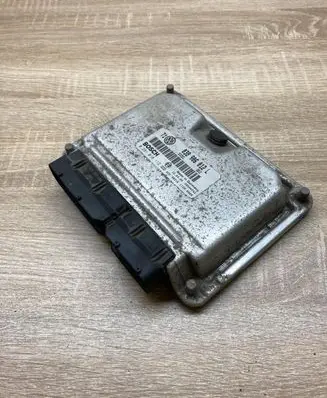 Volkswagen Golf IV Engine control unit/module ECU 038906012L 0281010112