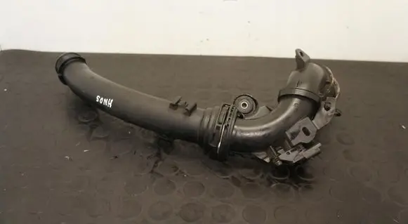 Air intake hose/pipe