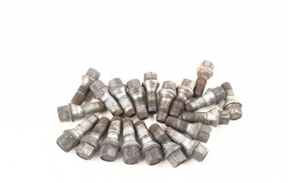 Mercedes-Benz C W204 Nuts/bolts 0009908307 0009901707