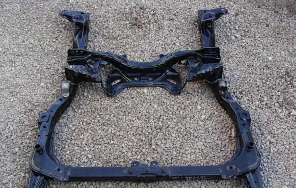 Subaru Legacy Front axle beam 