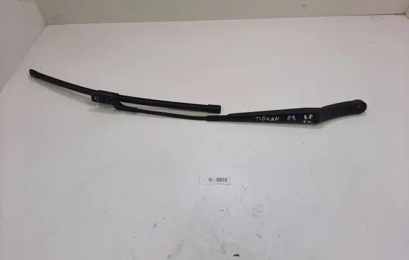 Volkswagen Tiguan Windshield/front glass wiper blade 