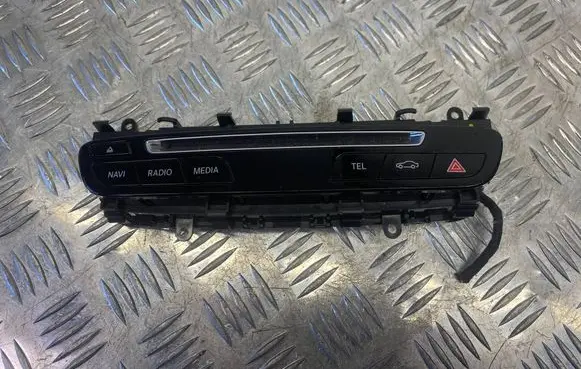 Mercedes-Benz C W205 Head unit multimedia control A2059055201