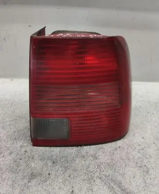 Volkswagen PASSAT B5 Rear/tail lights
