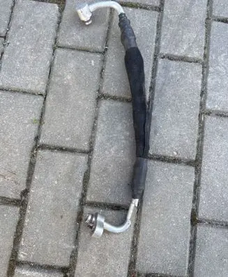 Porsche Macan (95B) Air conditioning (A/C) pipe/hose 95B816720H 95B816720