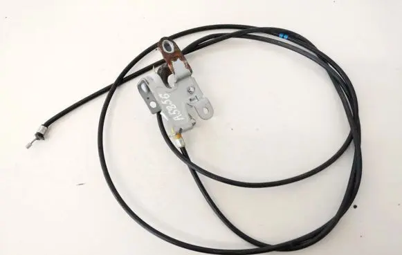 Mazda 2 Fuel tank opening switch 