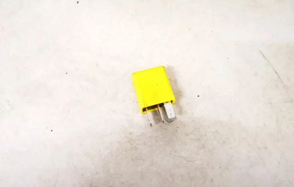 Opel Zafira A Other relay 24433728 702.22