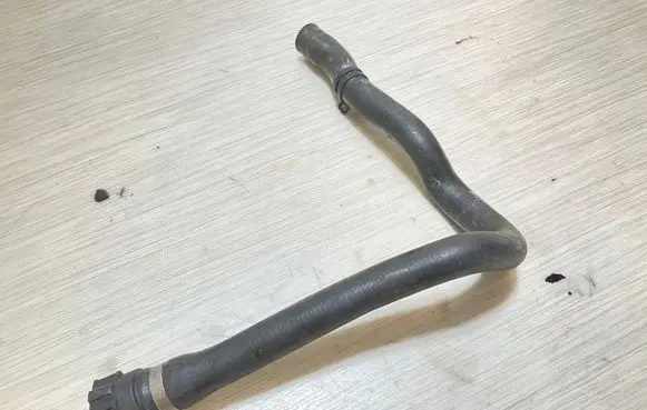 BMW X3 E83 Engine coolant pipe/hose 3400395