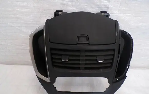 Chevrolet Trax Dashboard air vent grill cover trim 95381466