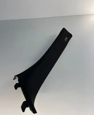 BMW M5 F90 (A) pillar trim 7384525