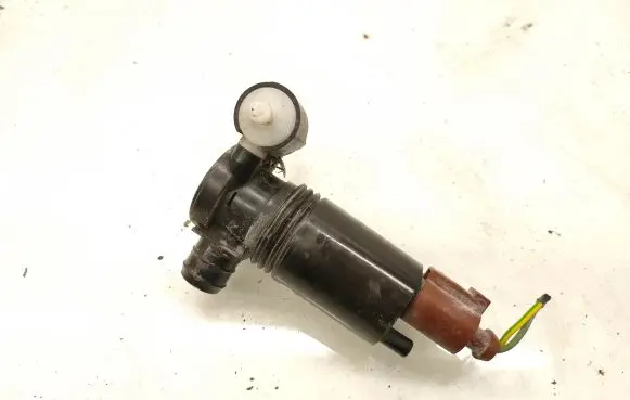 Land Rover Discovery Sport Windscreen/windshield washer pump 326851