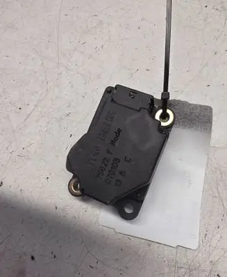 Volvo V70 Air flap motor/actuator 75622F