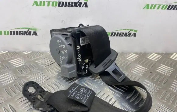 Audi A1 Rear seatbelt 8X4857805A 8X4857805 TK953840236