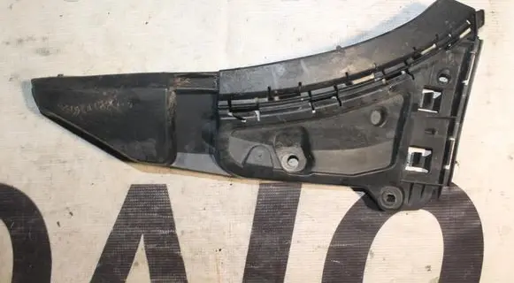 Volvo XC90 Front bumper mounting bracket 08620564
