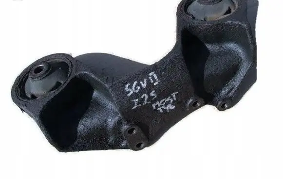 Suzuki Vitara (LY) Rear differential mounting bracket 