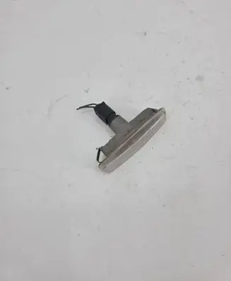 BMW 5 E39 Front fender indicator light 