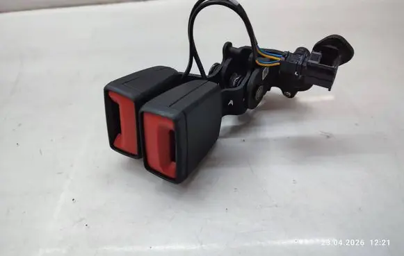 Seat Leon IV Rear seatbelt buckle 5FA857739