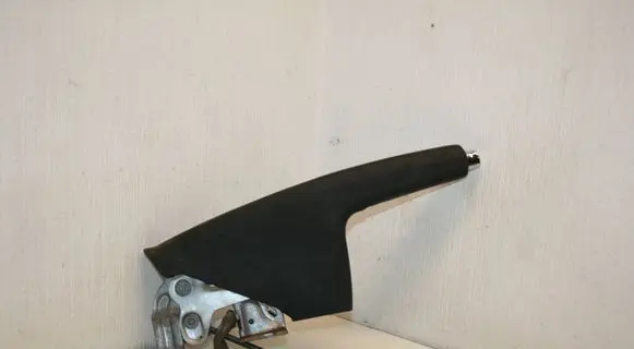 Skoda Fabia Mk2 (5J) Hand brake release handle 1J0947561
