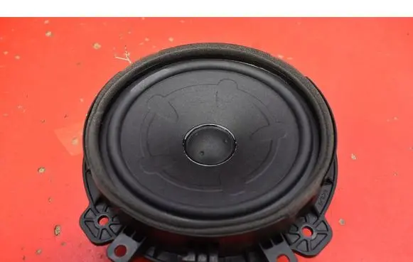 KIA Sportage Subwoofer speaker 96330R2000