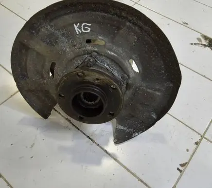 BMW 5 F10 F11 Rear wheel hub spindle/knuckle 