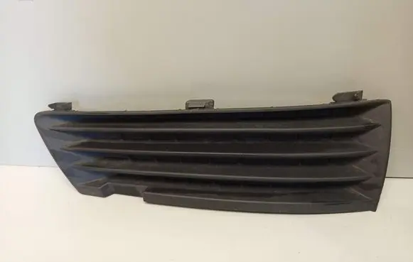 Opel Zafira B Front bumper lower grill 13124988
