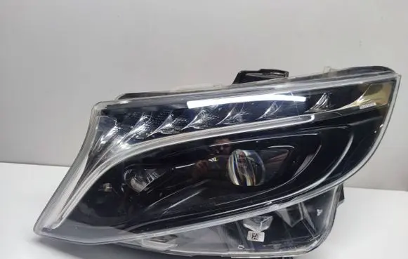 Mercedes-Benz Vito Viano W447 Headlight/headlamp A4479063201