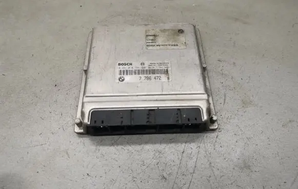 BMW 5 E39 Engine control unit/module 0281010144 7786472