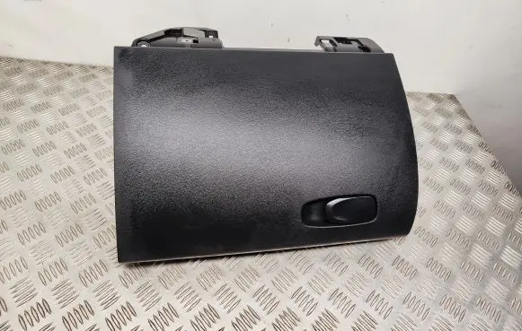 Volvo XC60 Glove box 31417596