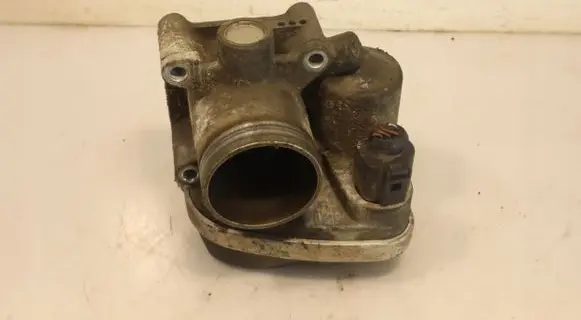 Volkswagen Polo Throttle body valve 